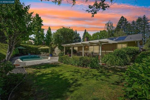 340 Donald Dr, Moraga, CA, 94556-2312 | Card Image