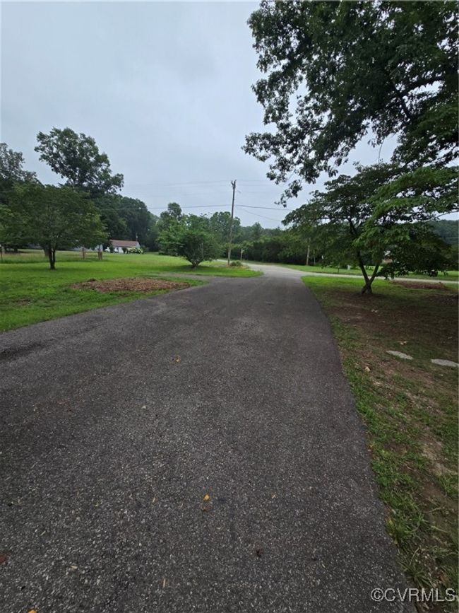 Paved Driveway | Image 4