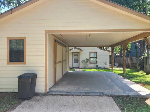 26605 Orchid Ct, Huntsville, TX, 77320 | Card Image