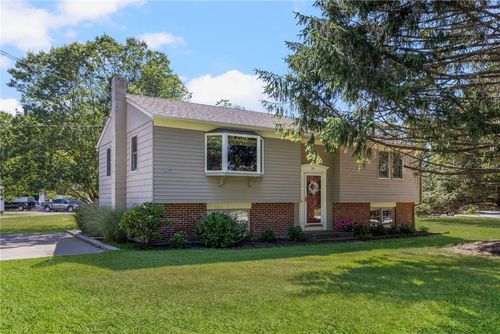 361 Old Baptist Rd, North Kingstown, RI, 02852-2518 | Card Image