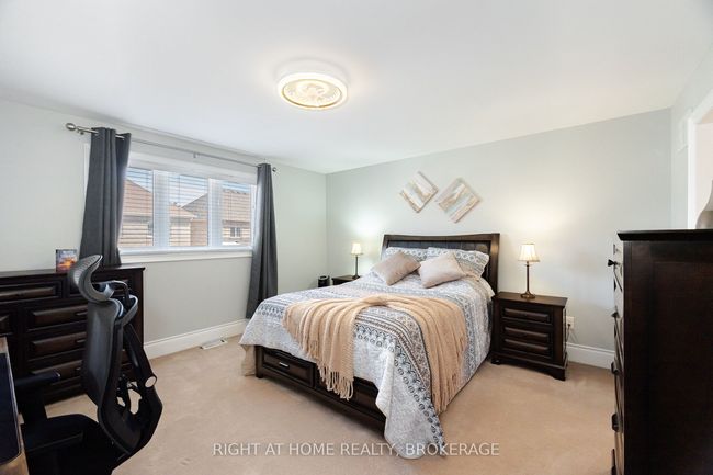 105 Royal Dr West, House other with 6 bedrooms, 5 bathrooms and 4 parking in Brampton ON | Image 30