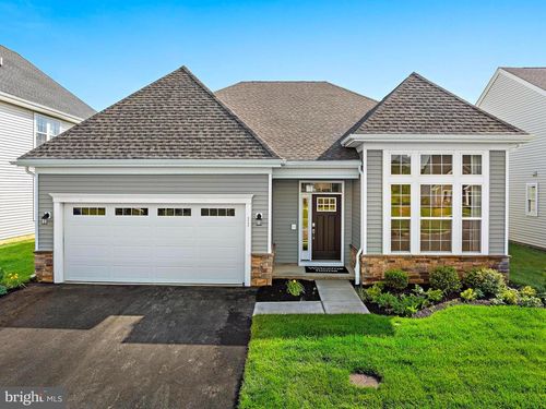 11 Galerie Ct, MONROE TOWNSHIP, NJ, 08831-1552 | Card Image