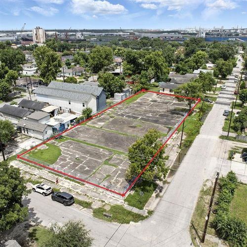 7900 Sherman St, Houston, TX, 77012-1339 | Card Image