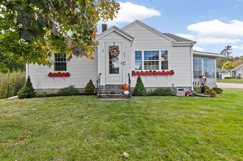 91 Clapp St, Abington, MA, 02351-2356 | Card Image