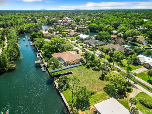 731 1st Ct, Crystal River, FL, 34429-4612 | Card Image