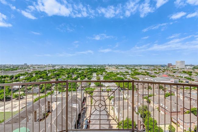UNIT-1702 - 3505 Sage Rd, Condo with 2 bedrooms, 2 bathrooms and 1 parking in Houston TX | Image 26