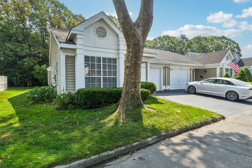 293 Glen Dr, Ridge, NY, 11961-1636 | Card Image