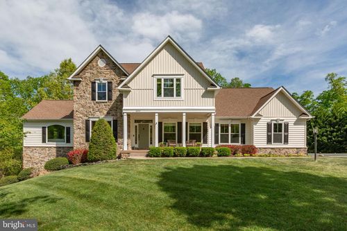 400 Gentle Breeze Cir, FREDERICKSBURG, VA, 22406-5051 | Card Image