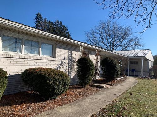 2803 Somerset Ave, Windber, PA, 15963-2238 | Card Image