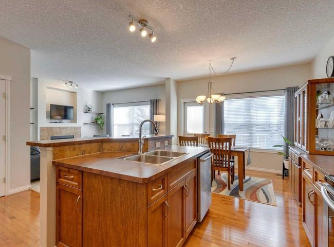 74 Kinlea Way Nw, Home with 3 bedrooms, 2 bathrooms and 4 parking in Calgary AB | Image 13