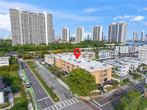 301-17051 Ne 35th Ave, North Miami Beach, FL, 33160-4303 | Card Image