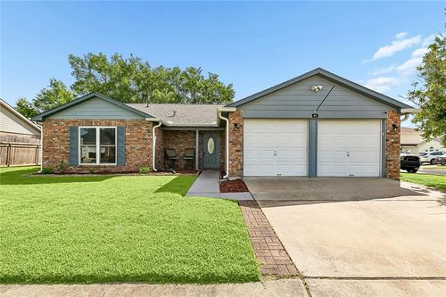 41 Oakley Dr, Destrehan, LA, 70047-3118 | Card Image