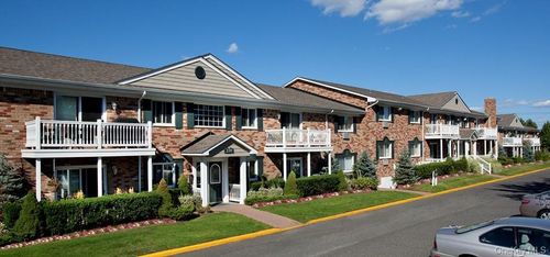g-3-226 Lakeland Ave, Sayville, NY, 11782-1923 | Card Image