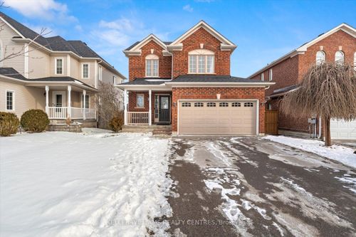 39 Silverstone Cres, Keswick, ON, L4P4A4 | Card Image