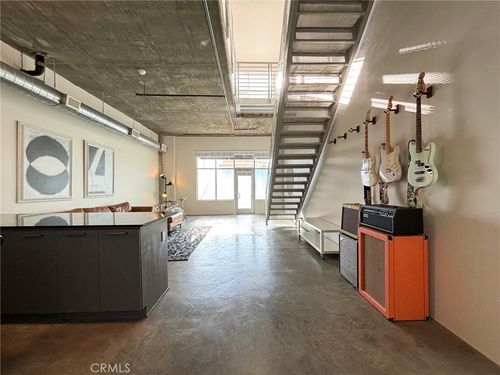 102-116 S Harbor Blvd, Anaheim, CA, 92805-3709 | Card Image