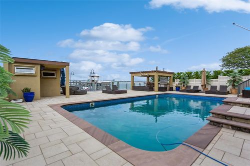 319 Harbor Dr, Lido Beach, NY, 11561-4906 | Card Image