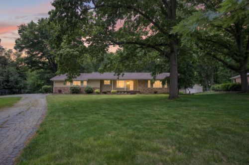 782 Bellflower Dr, Brooklyn, MI, 49230-8902 | Card Image