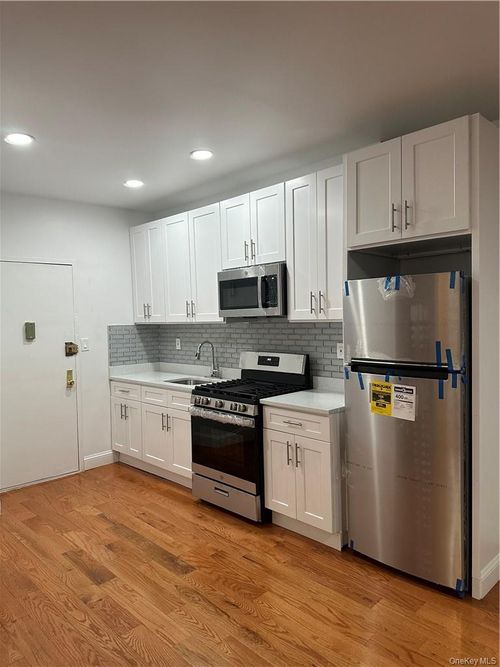 apt-2c-145 Morningside Ave, New York, NY, 10027-4345 | Card Image