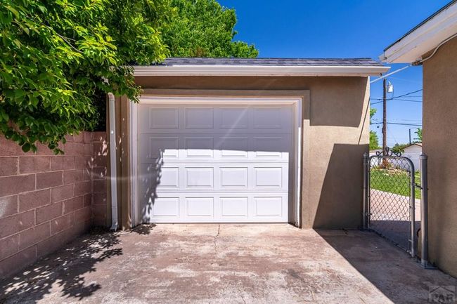 1611 Englewood Dr, House other with 3 bedrooms, 2 bathrooms and 1 parking in Pueblo CO | Image 24