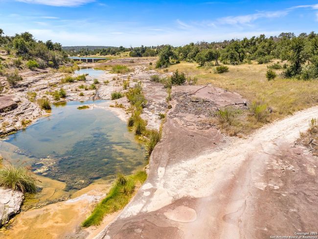 11890 Ranch Road 965, House other with 6 bedrooms, 4 bathrooms and null parking in Fredericksburg TX | Image 6