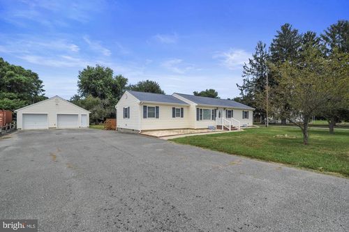 2272 Forrest Ave, DOVER, DE, 19904-5308 | Card Image