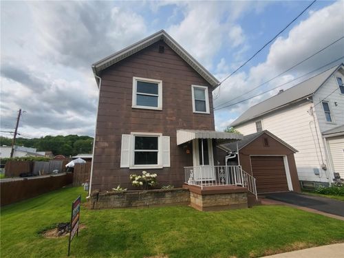 805 Sunset St, Rural Valley, PA, 16249-4809 | Card Image