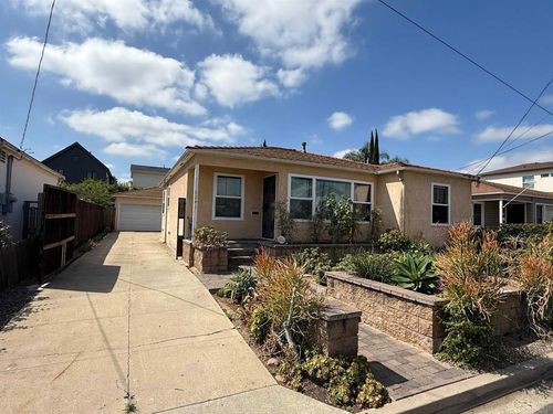 6241 Stewart Street, San Diego, CA, 92115 | Card Image