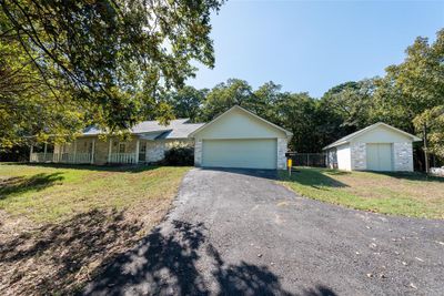 5784 Farm Road 115, House other with 3 bedrooms, 2 bathrooms and null parking in Mount Vernon TX | Image 2