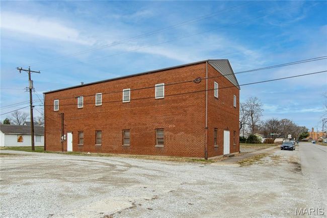 2334 E 25 Th St, House other with 0 bedrooms, 0 bathrooms and null parking in Granite City IL | Image 22