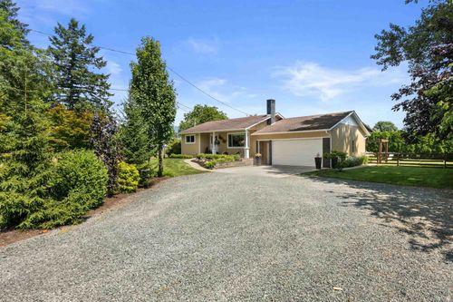 10268 Young Rd, Chilliwack, BC, V2P8C2 | Card Image