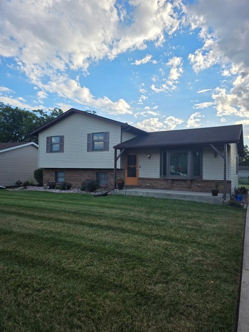1541 W 97th Pl, Crown Point, IN, 46307-2406 | Card Image