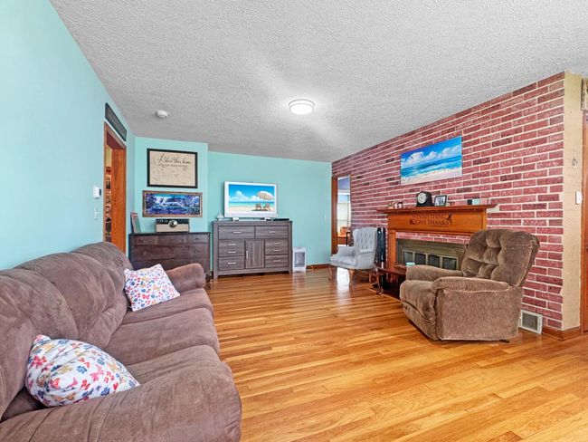 Living Room | Image 14