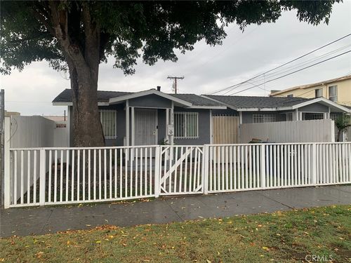 117 S Cedar Ave, Inglewood, CA, 90301-1625 | Card Image