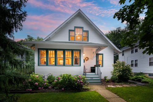 215 Columbia St, Naperville, IL, 60540-5413 | Card Image