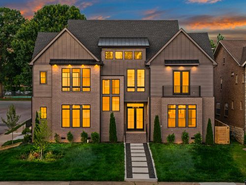 1700 15th Ave S, Nashville, TN, 37212-3016 | Card Image