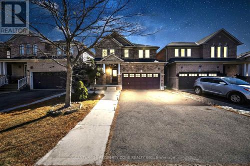 5 Senwood St, Brampton, ON, L7A3S6 | Card Image
