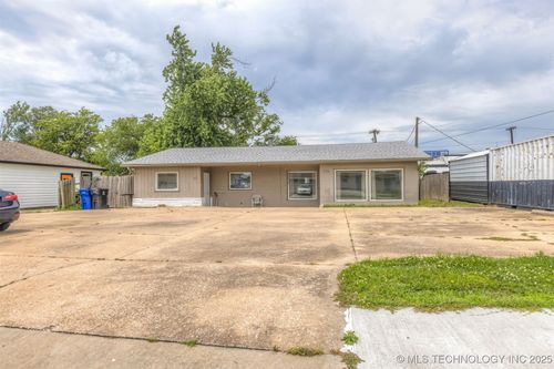 836 N 1st St, Broken Arrow, OK, 74012-2643 | Card Image