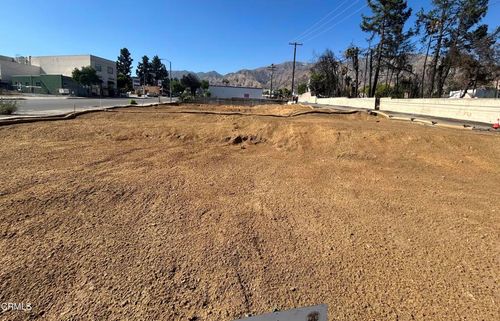 2490 Lake Ave, Altadena, CA, 91001-2446 | Card Image