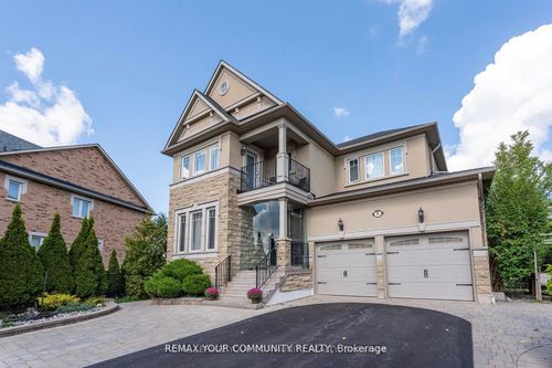 35 Vandervoort Dr, Richmond Hill, ON, L4E0C7 | Card Image