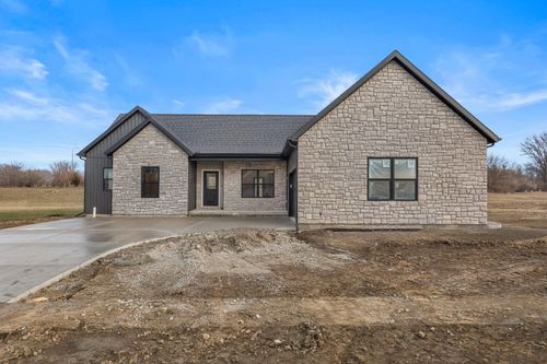 702 Beacon Hill Cir, Urbana, IL, 61802 | Card Image