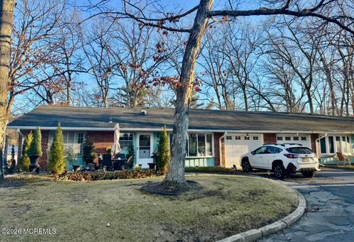 5 Buckingham Dr, Lakewood, NJ, 08701-6600 | Card Image