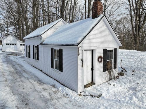 23 E Prospect St, Brandon, VT, 05733-1131 | Card Image