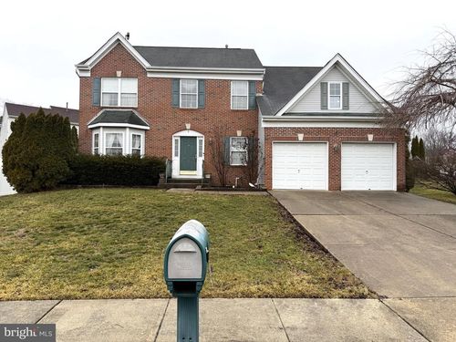 6 Skyhook Cir, Woodbury, NJ, 08096-6860 | Card Image