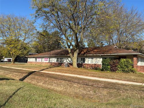 25 Owen St, Belleville, MI, 48111-2921 | Card Image