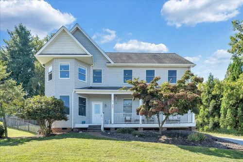 604 Gigi Dr, Blacksburg, VA, 24060-5055 | Card Image