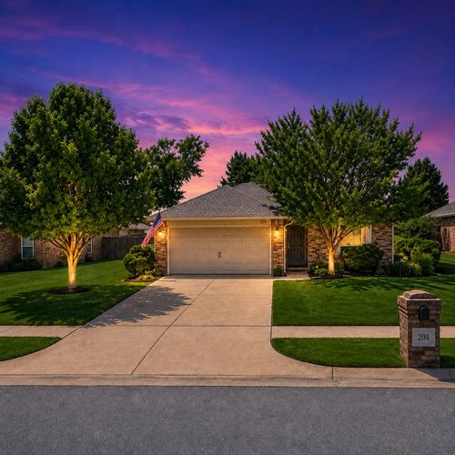 204 Aspen Dr, Kiefer, OK, 74041-8002 | Card Image