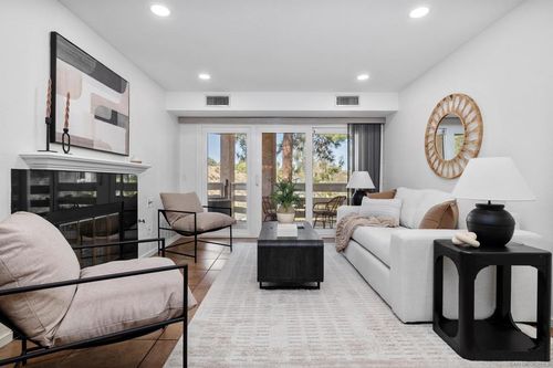 32-7263 Camino Degrazia, San Diego, CA, 92111-7801 | Card Image