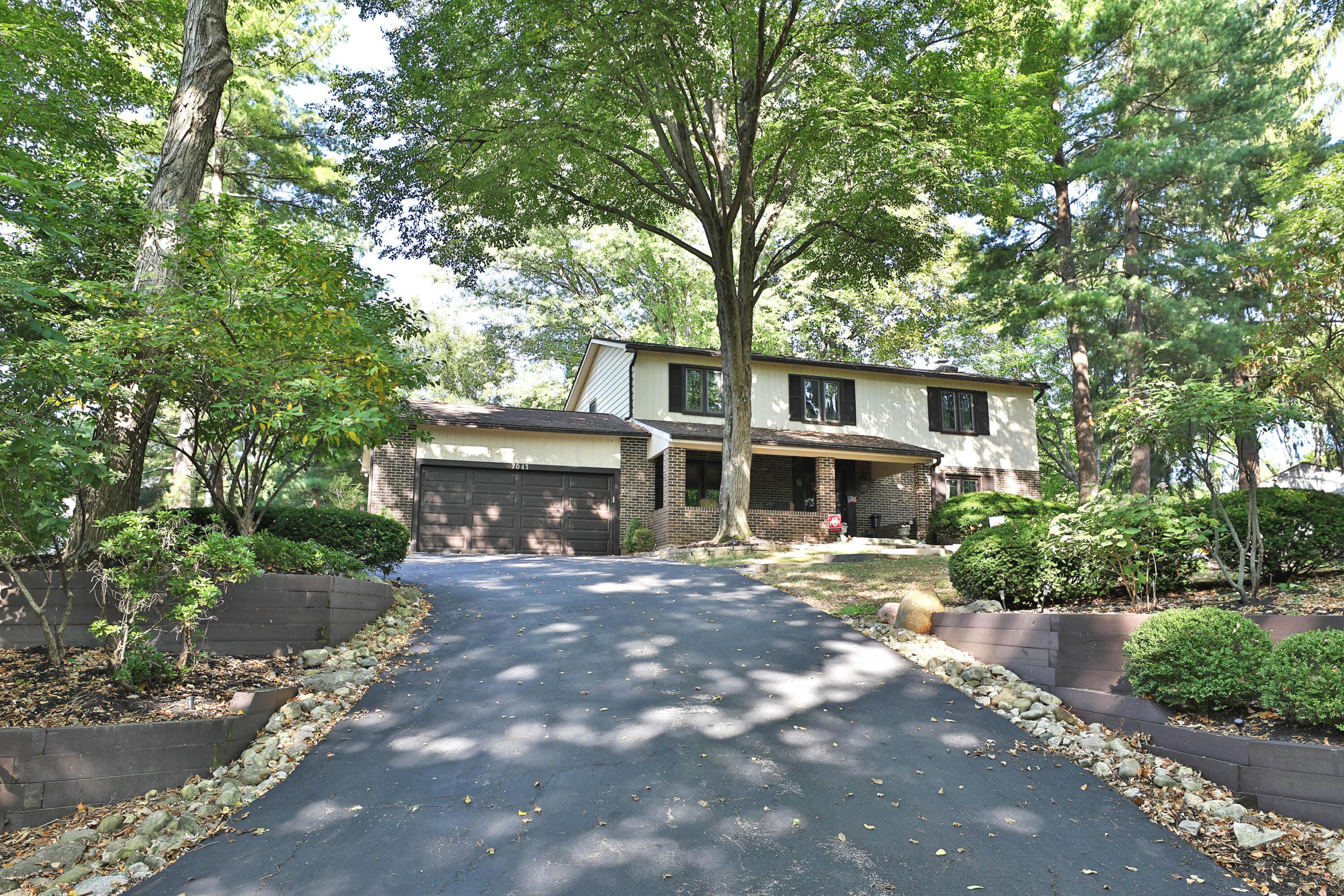 Olentangy River Rd, Columbus, OH 43235