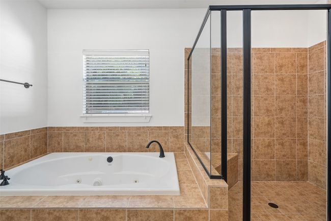 B - 2209 Thornton Rd, Condo with 3 bedrooms, 3 bathrooms and 2 parking in Austin TX | Image 17