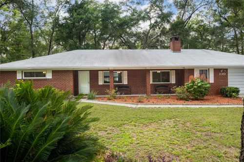 130 Sw 75th Ter, GAINESVILLE, FL, 32607-1557 | Card Image